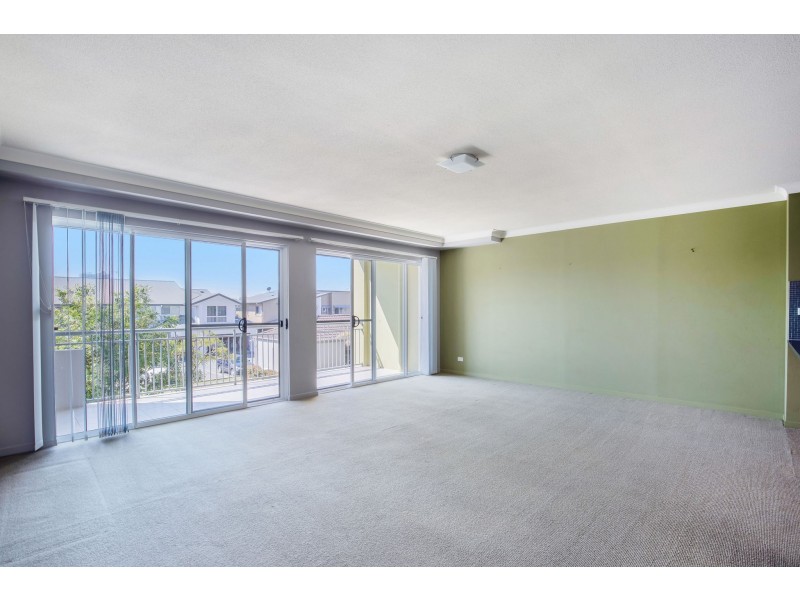 907/33 Clark Street, Biggera Waters QLD 4216