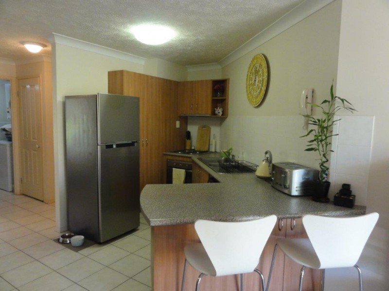 8 Whitby Street, Southport QLD 4215