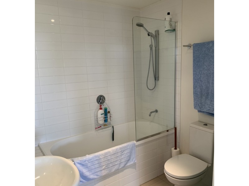 137 Scottsdale Drive, Robina QLD 4226