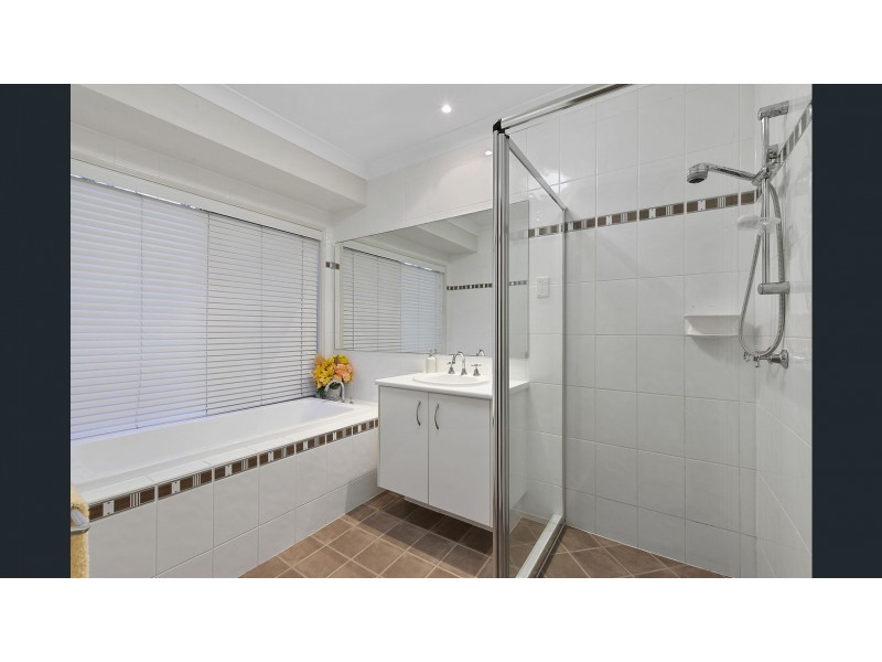 Ormiston QLD 4160
