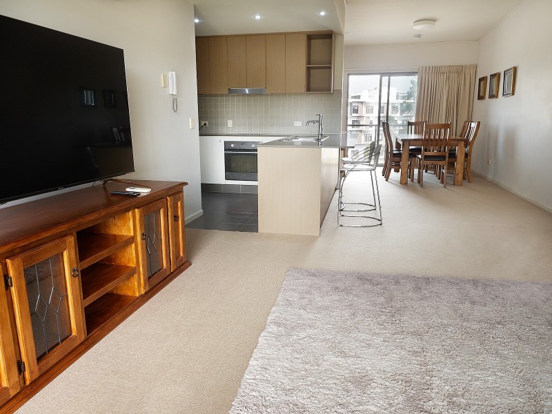 137 Scottsdale Drive, Robina QLD 4226