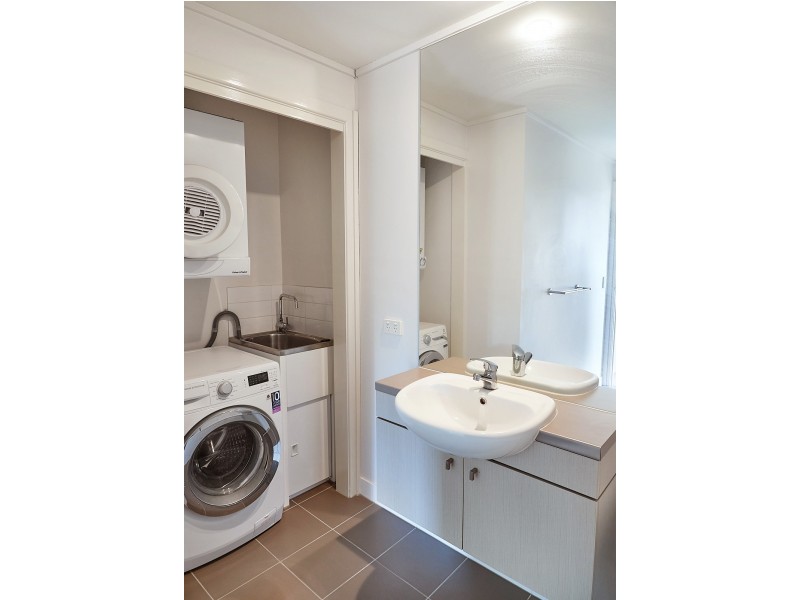 137 Scottsdale Drive, Robina QLD 4226