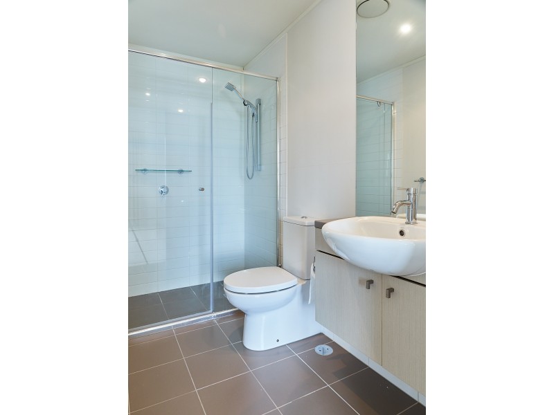 137 Scottsdale Drive, Robina QLD 4226