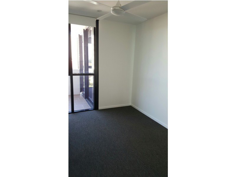 2729 Gold Coast Highway, Broadbeach QLD 4218