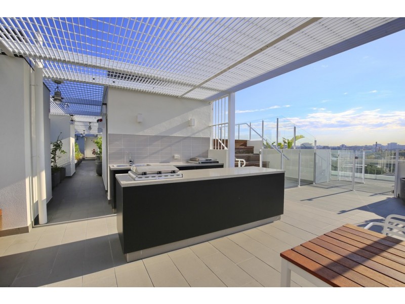 211/8 Donkin Street, West End QLD 4101