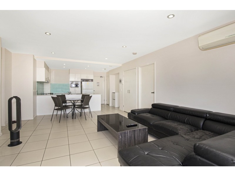 201/20 Playfield street, Chermside QLD 4032