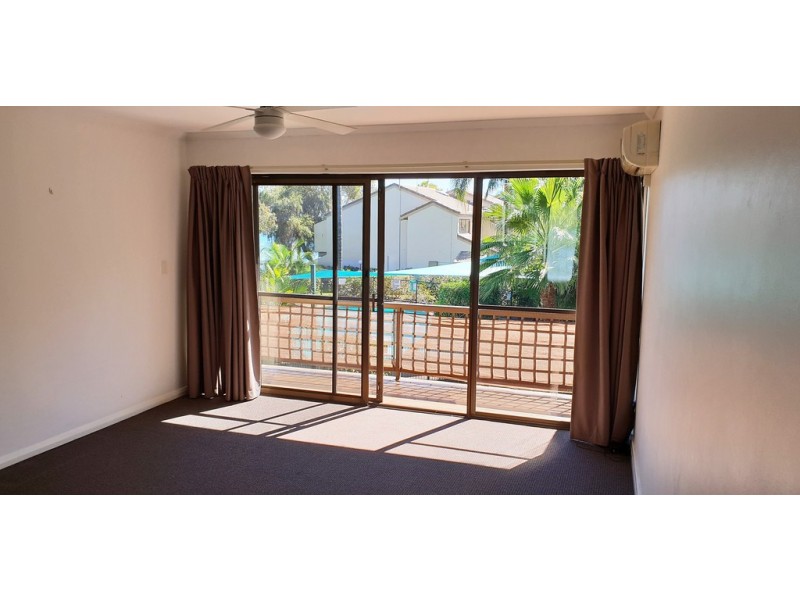 45 Markeri Street, Mermaid Waters QLD 4218