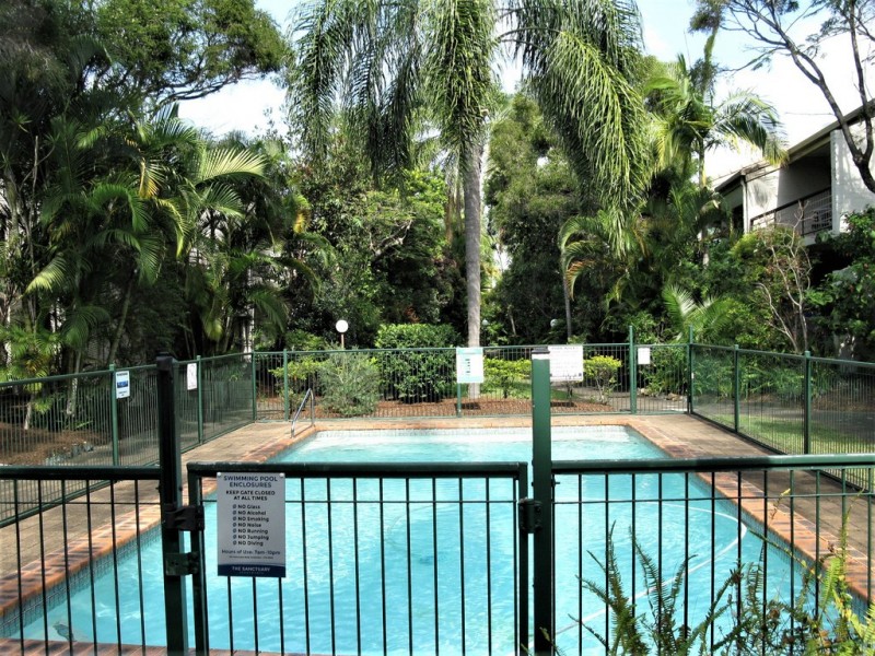 45 Markeri Street, Mermaid Waters QLD 4218