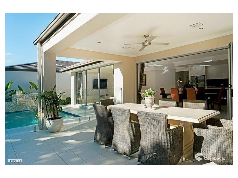 9119 Peter Senior Drive, Hope Island QLD 4212