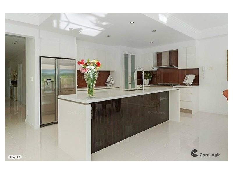 9119 Peter Senior Drive, Hope Island QLD 4212