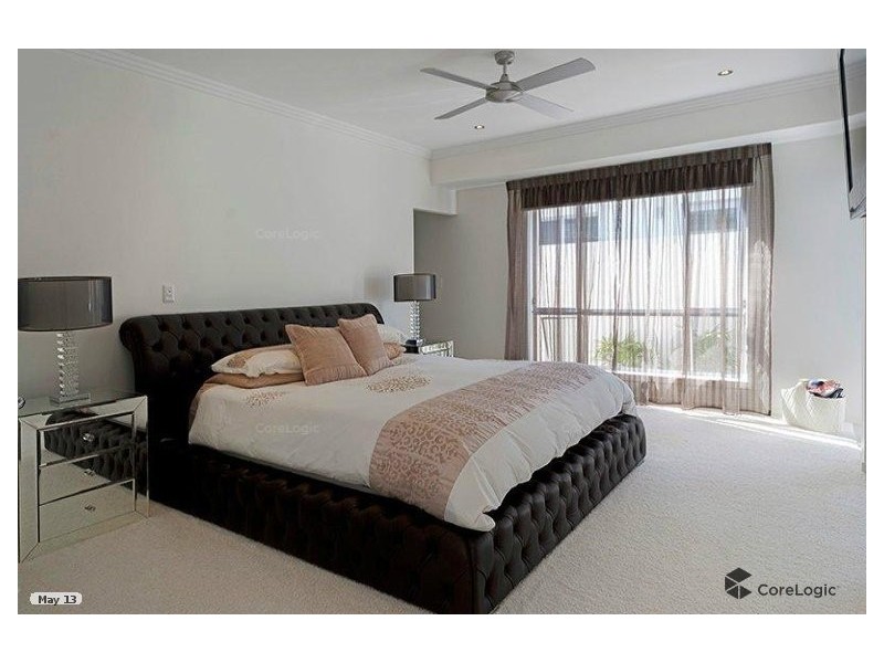 9119 Peter Senior Drive, Hope Island QLD 4212