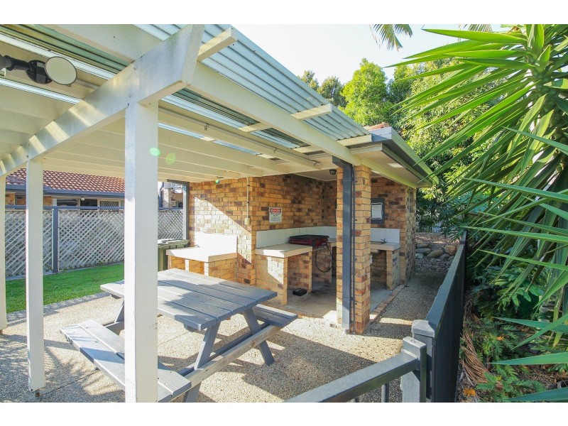 33/11 Waterford Court, Bundall QLD 4217