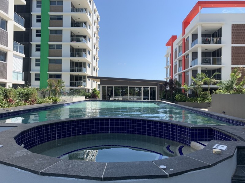 251/33 Lakefront Cres, Varsity Lakes QLD 4227