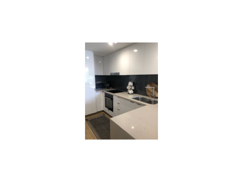 251/33 Lakefront Cres, Varsity Lakes QLD 4227