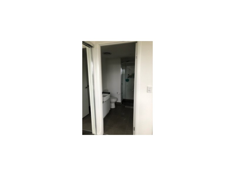 251/33 Lakefront Cres, Varsity Lakes QLD 4227