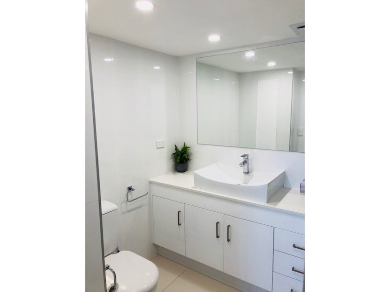 2103/5-25 Enderley Ave, Surfers Paradise QLD 4217