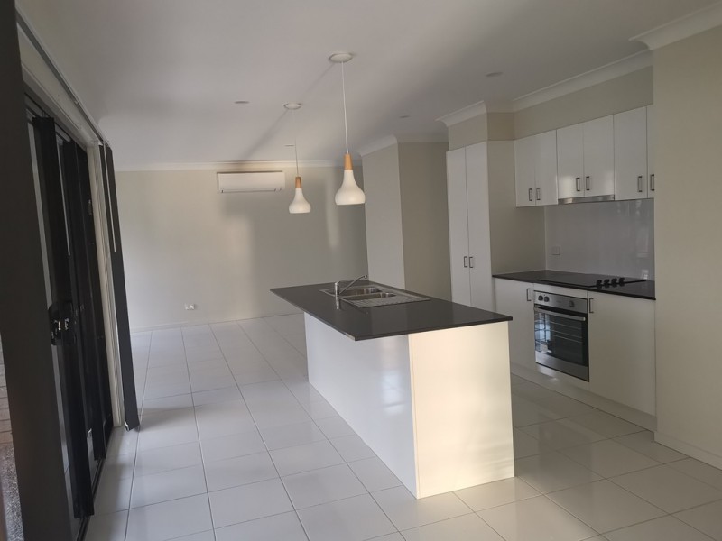 35 GILLIAN DRIVE, Coomera QLD 4209