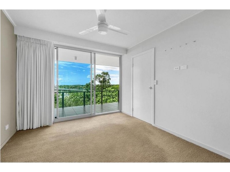 211/23 Parkland Street, Nundah QLD 4012