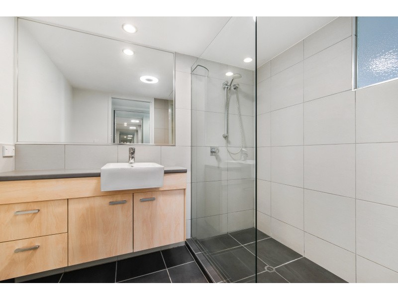 42/57 Grand Parade, Kawana Island QLD 4575