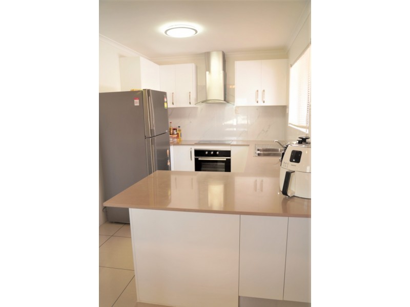 1 Tabitha Street, Manly West QLD 4179