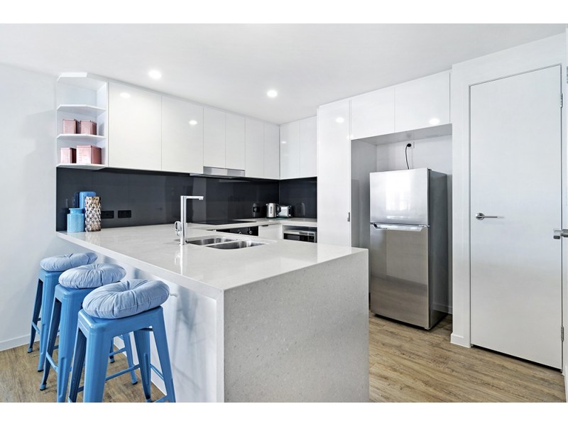 224/33 Lakefront Crescent, Varsity Lakes QLD 4227