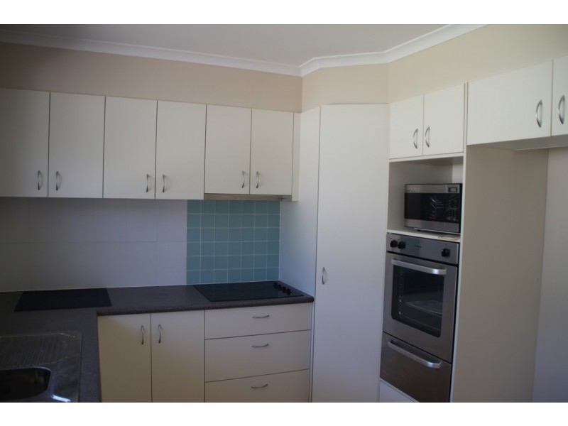 24 Lowanna Street, Ashmore QLD 4214