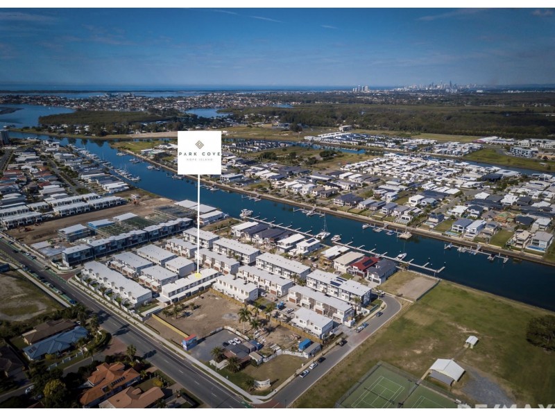 U1/6 Park Cove Blvd, Hope Island QLD 4212