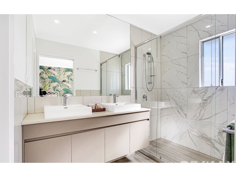 U1/6 Park Cove Blvd, Hope Island QLD 4212