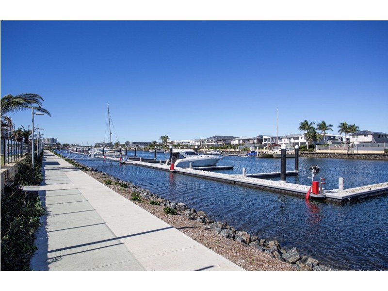 U1/6 Park Cove Blvd, Hope Island QLD 4212