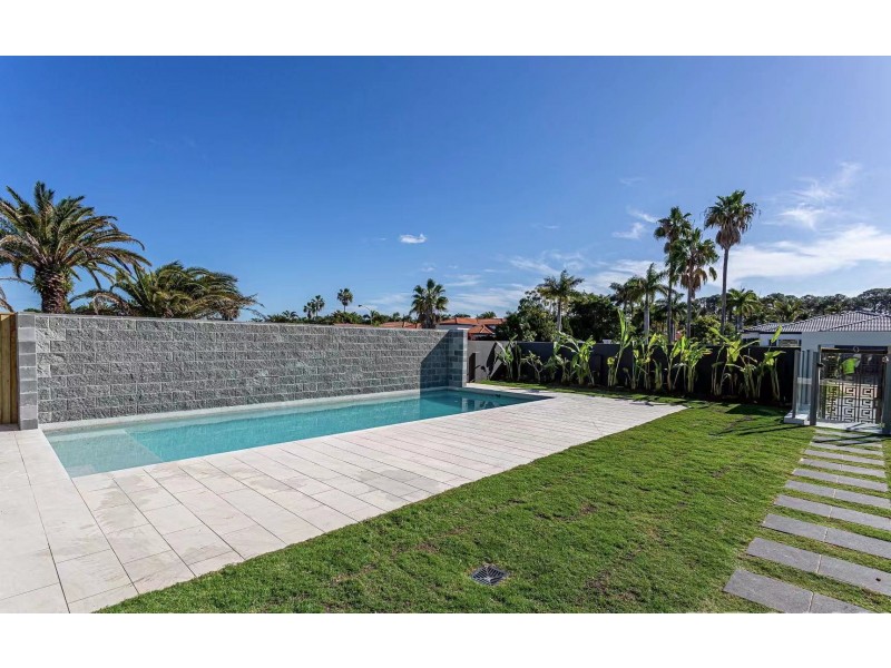 U1/6 Park Cove Blvd, Hope Island QLD 4212