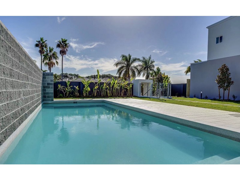 U1/6 Park Cove Blvd, Hope Island QLD 4212