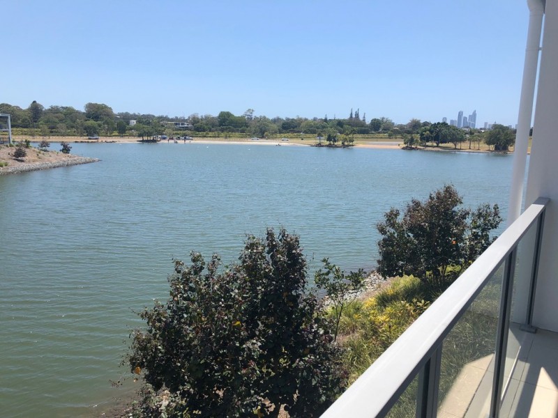 20/3028 The Boulevard, Carrara QLD 4211