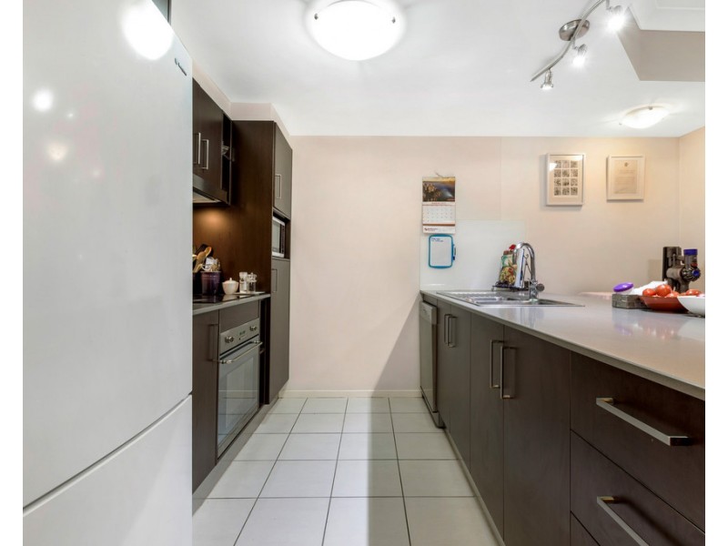 68/51 Playfield Street, Chermside QLD 4032