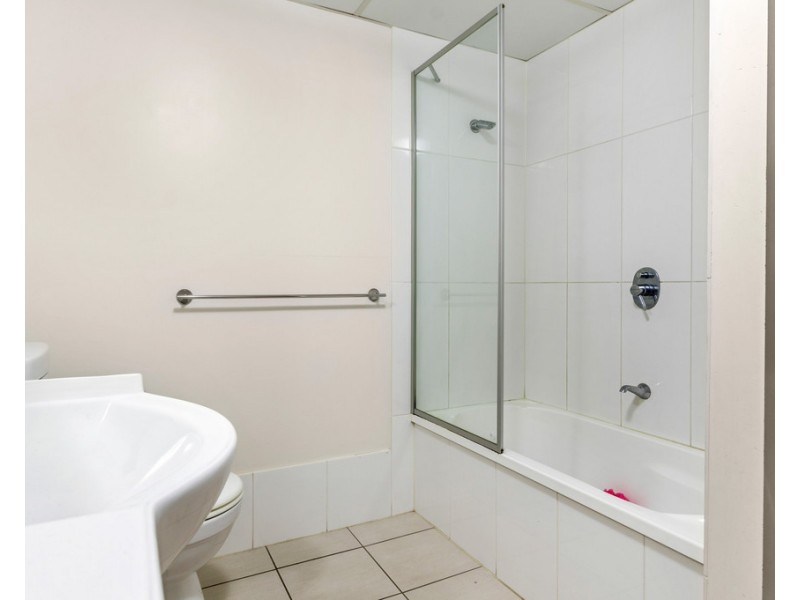 68/51 Playfield Street, Chermside QLD 4032