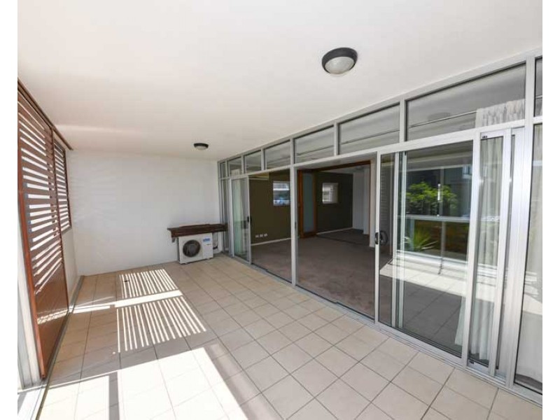 43 LOVE, Bulimba QLD 4171