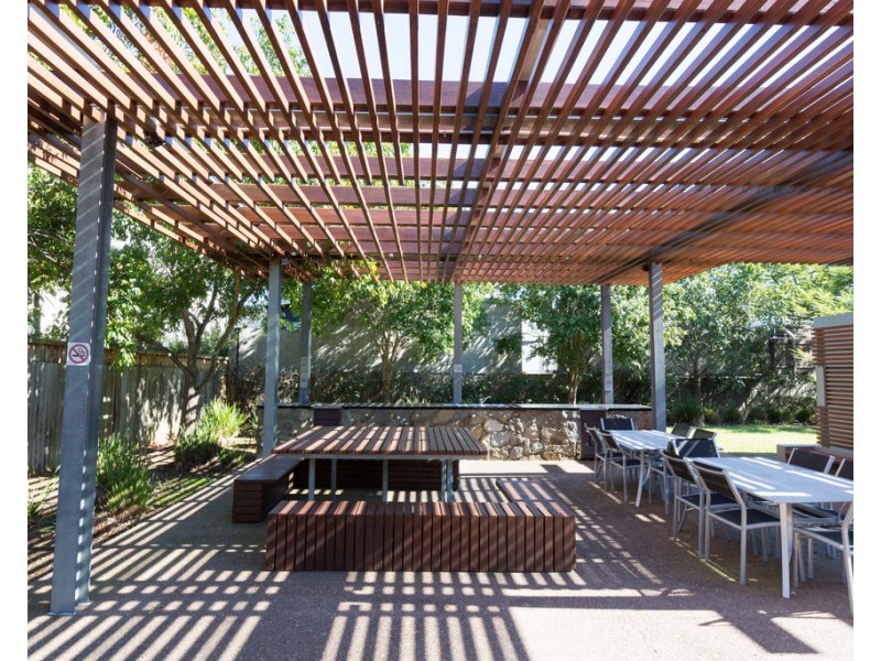 43 LOVE, Bulimba QLD 4171