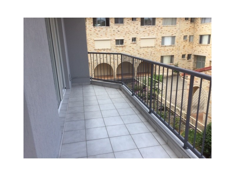 496 Marine Parade, Biggera Waters QLD 4216