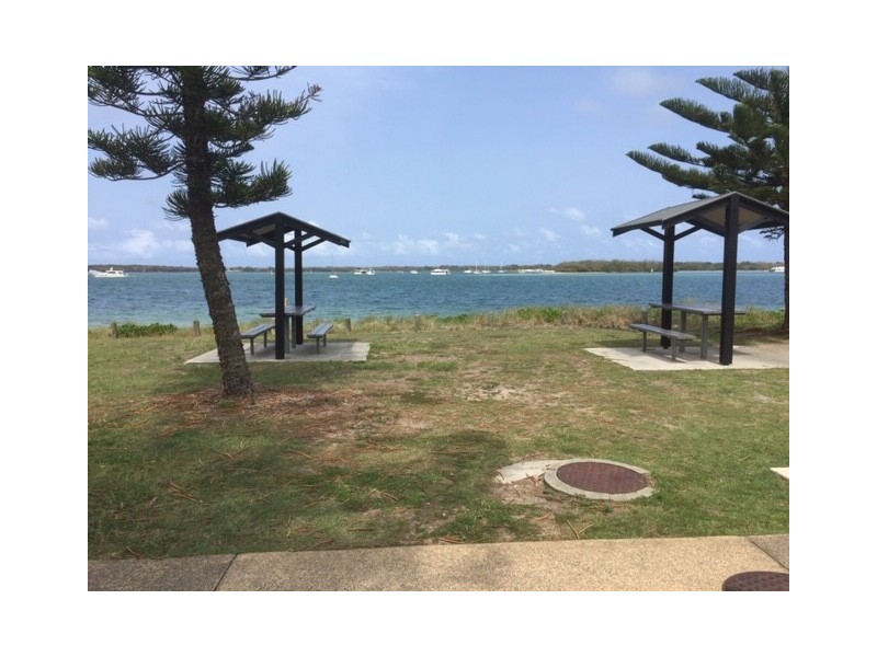 496 Marine Parade, Biggera Waters QLD 4216