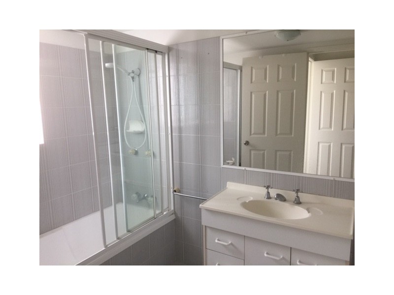 496 Marine Parade, Biggera Waters QLD 4216