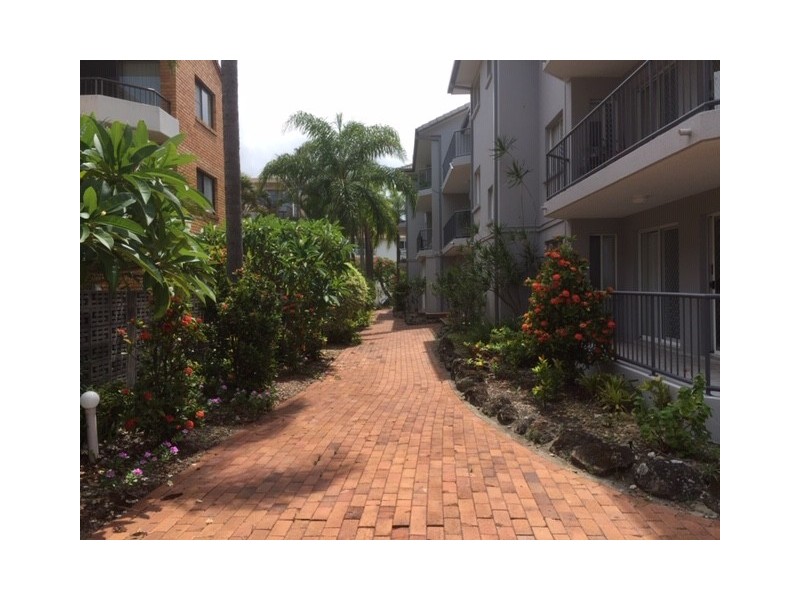 496 Marine Parade, Biggera Waters QLD 4216