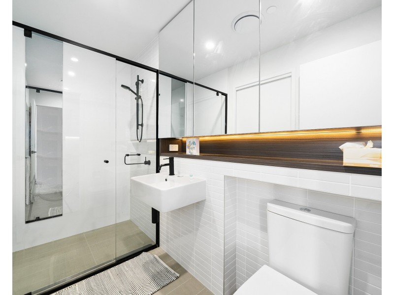 1301/2-4 Edmondstone Street, South Brisbane QLD 4101