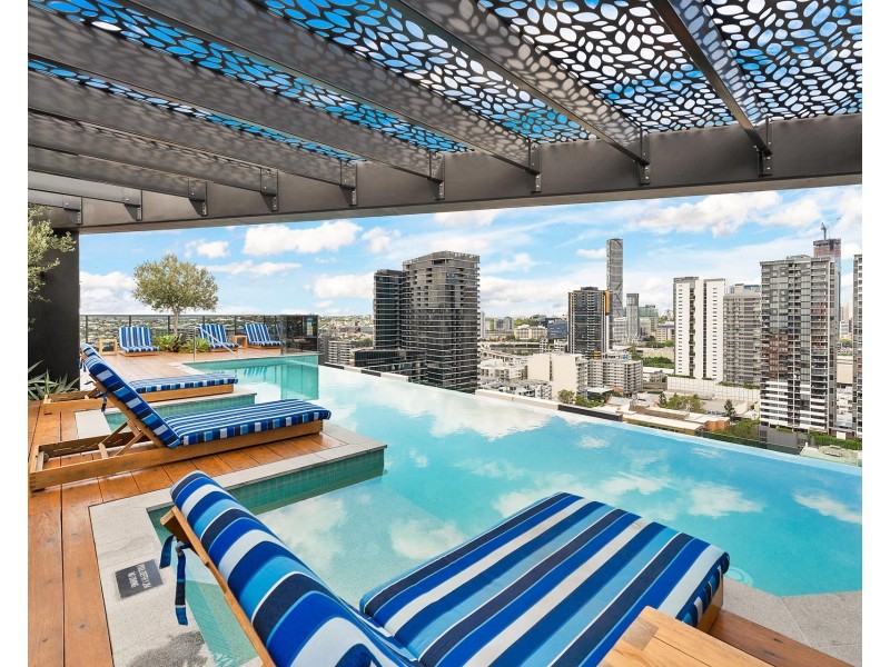 1301/2-4 Edmondstone Street, South Brisbane QLD 4101