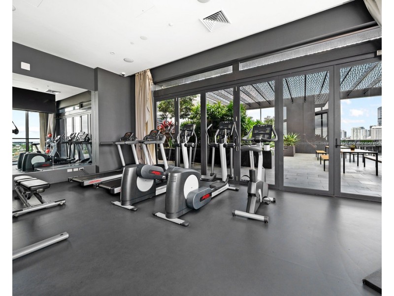 1301/2-4 Edmondstone Street, South Brisbane QLD 4101