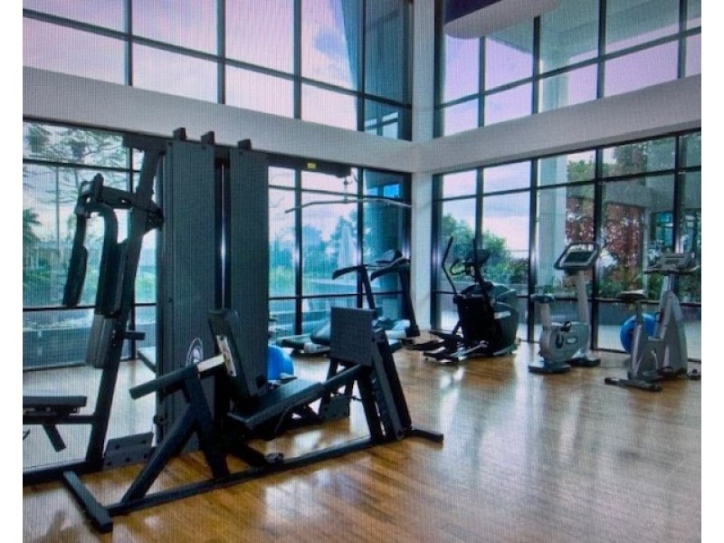 31802/9 Lawson St., Southport QLD 4215