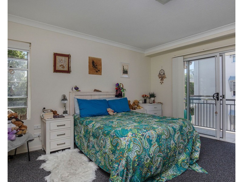 1007/33 Clark Street, Biggera Waters QLD 4216
