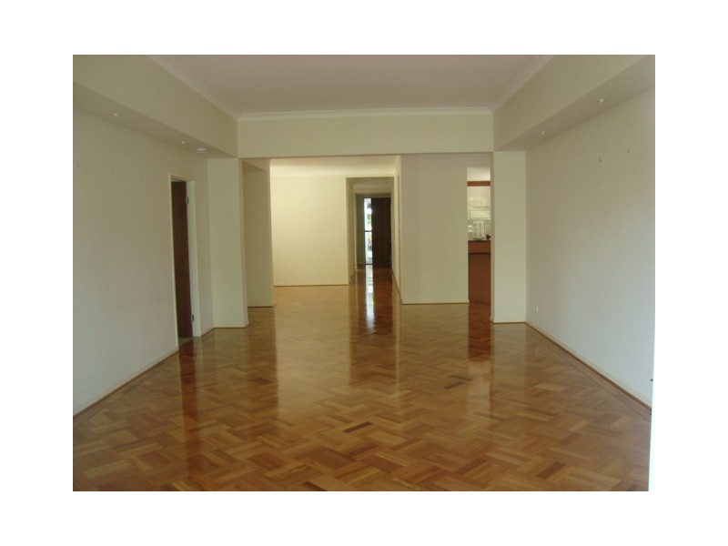 177/5 Easthill Drive, Robina QLD 4226