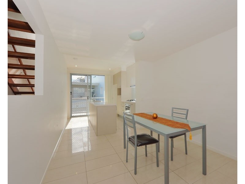 66 Richmond, Morningside QLD 4170