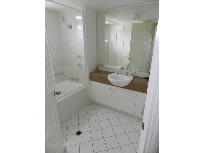 1141/2623-2633 Gold Coast Highway, Broadbeach QLD 4218