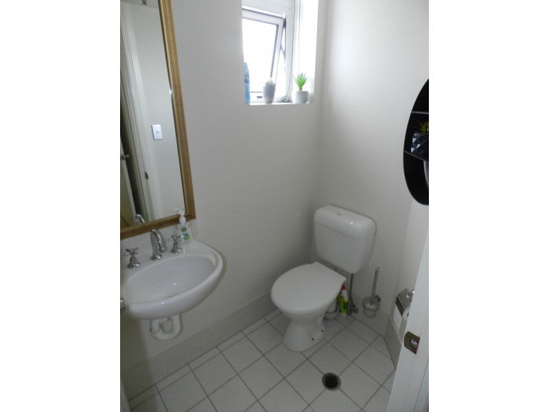 1141/2623-2633 Gold Coast Highway, Broadbeach QLD 4218