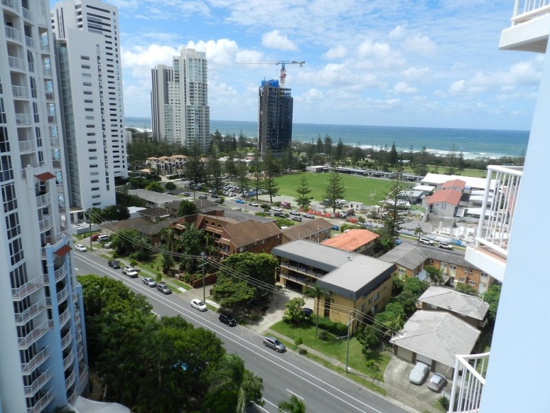 1141/2623-2633 Gold Coast Highway, Broadbeach QLD 4218
